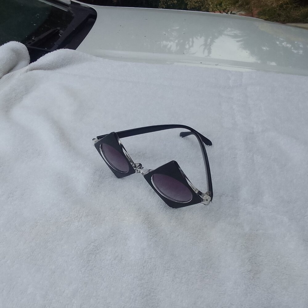 Best Offer? Bundle Well-Designed Sharp Cool Cutti… - image 5